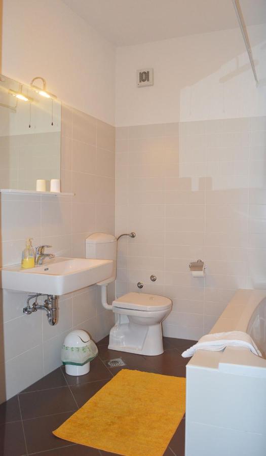 Apartments With A Parking Space Makarska - 11361 Екстер'єр фото