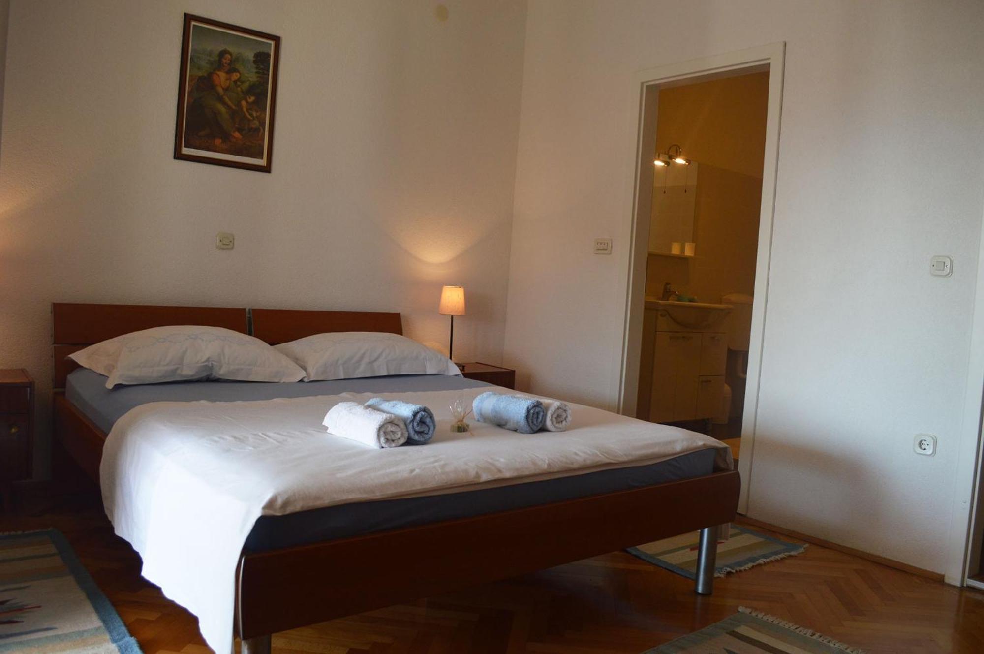 Apartments With A Parking Space Makarska - 11361 Номер фото